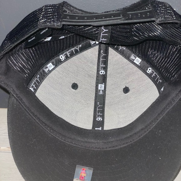 New Era Houston Rockets hat. Still has stickers. - Picture 2 of 3